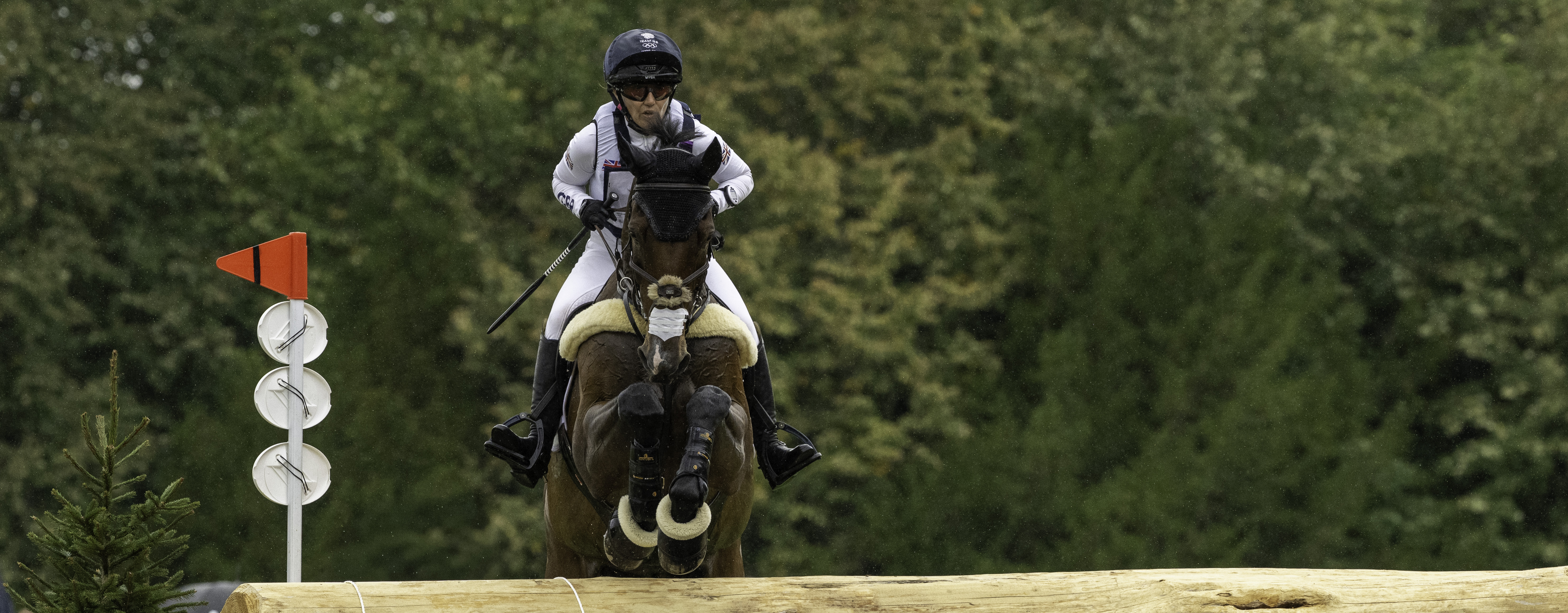 Britain dominates individual podium, but team hopes dashed at Blenheim